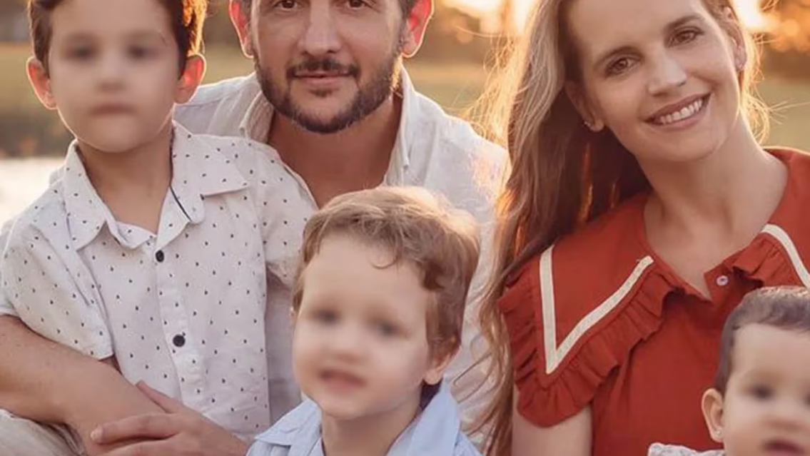 "Besos en la boca a su hijo", repudian a Sabrina Garciarena, esposa de Germ�n Paoloski