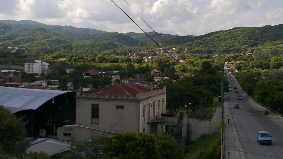 Terrible bolonqui en Los Perales: pi�as, gritos y sirenas�[LO QUE PAS�]