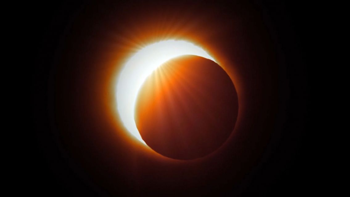 Eclipse total solar 2024: a qué hora es y dónde verlo en Argentina