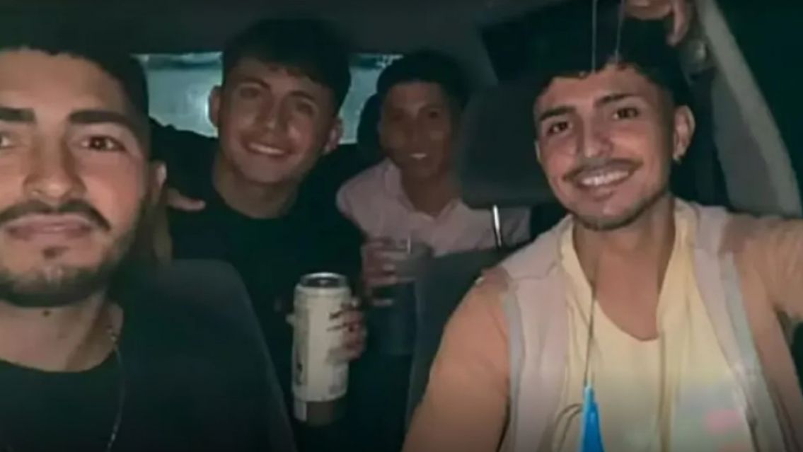 La dolorosa despedida de la novia de uno de los tres jóvenes que murieron en una ruta