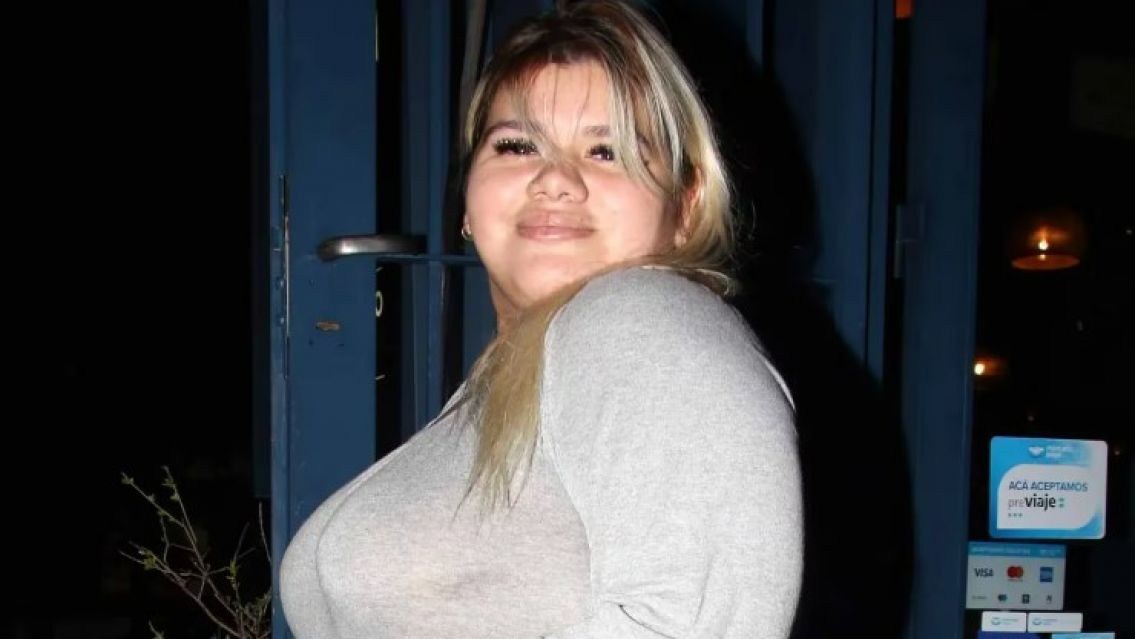 Furor en WhatsApp por un nuevo emoji vinculado a Morena Rial y su meme m�s famoso