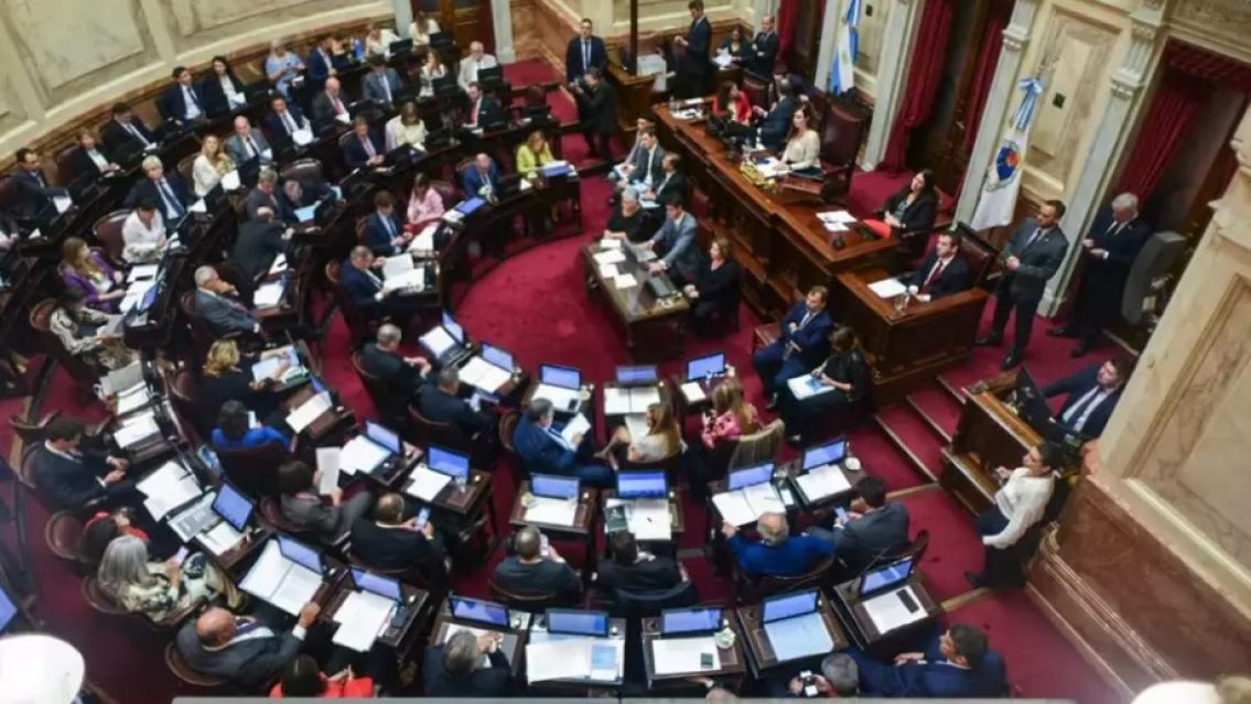 Los senadores se aumentaron el sueldo: pasarán de cobrar de $1,9 millones a $7,2 millones