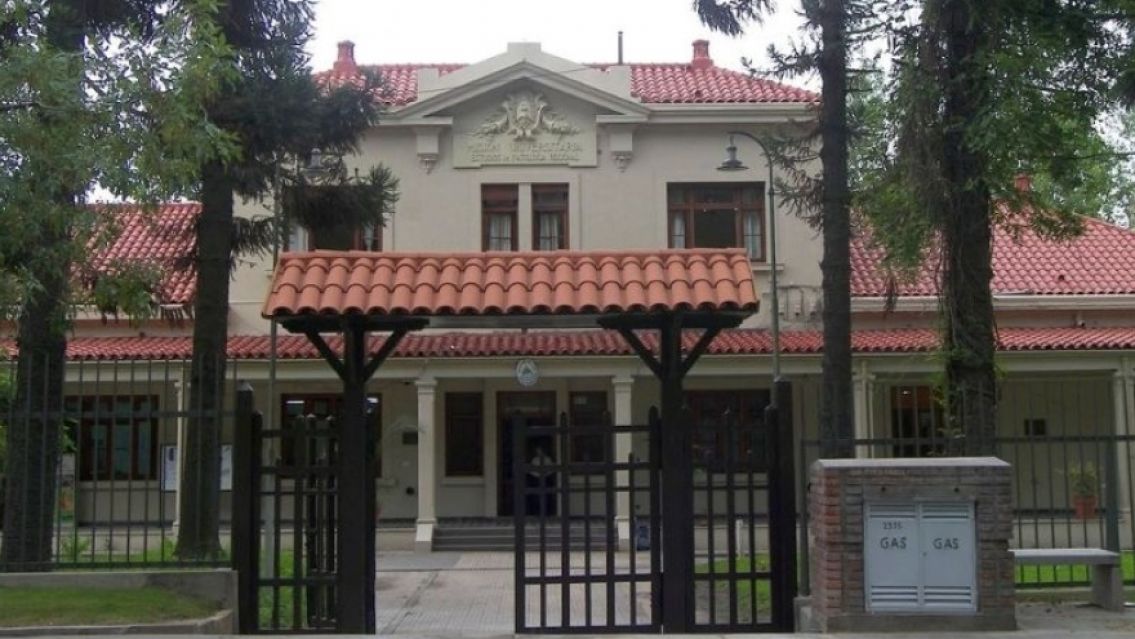 Dr�stica decisi�n en las facultades de Jujuy por los recortes