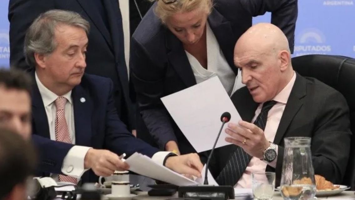 Ley Bases: el Gobierno consiguió dictamen de mayoría en comisiones