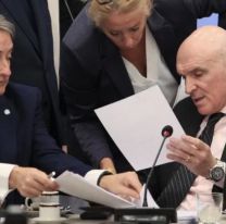 Ley Bases: el Gobierno consigui&oacute; dictamen de mayor&iacute;a en comisiones