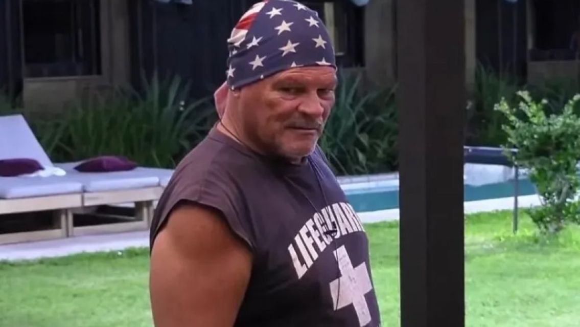 Allanaron la casa de Alfa de "Gran Hermano" y estuvo detenido