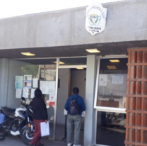 Le reventaron la cabeza con un palo y le robaron hasta la ropa. Lo dejaron pelado