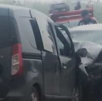 Juje&ntilde;o de 16 a&ntilde;os choc&oacute; de frente contra otro auto: Muri&oacute; un abuelito