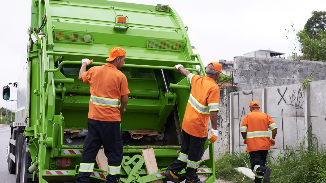 Cómo funcionan los servicios hoy 1 de mayo Día del Trabajador 2024