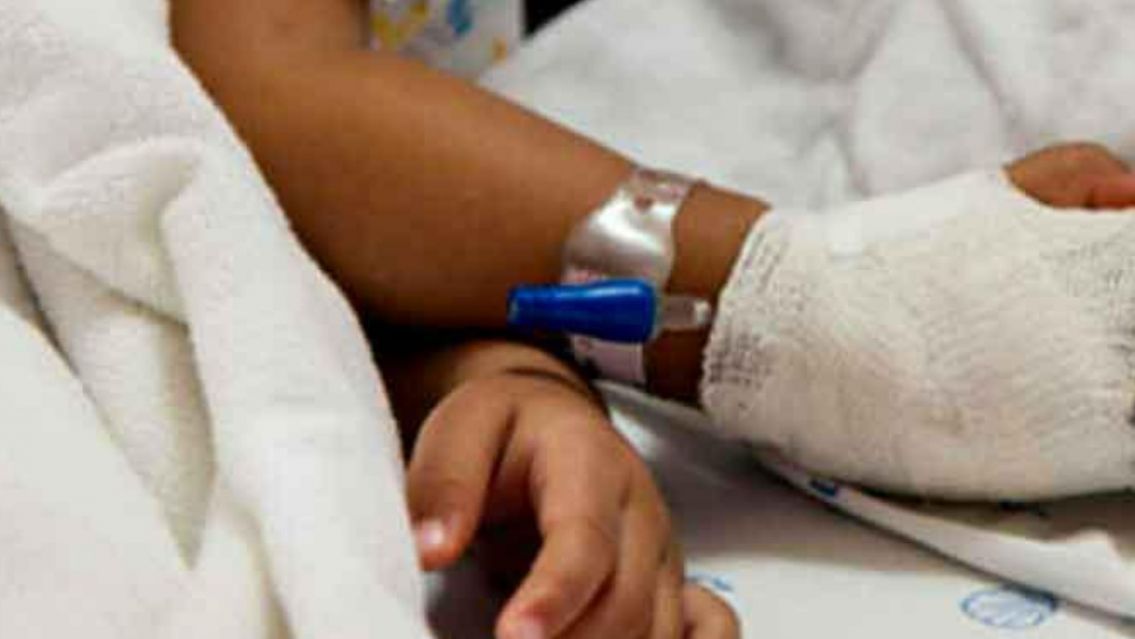 Delivery atropelló a nenita y se dio a la fuga: está grave