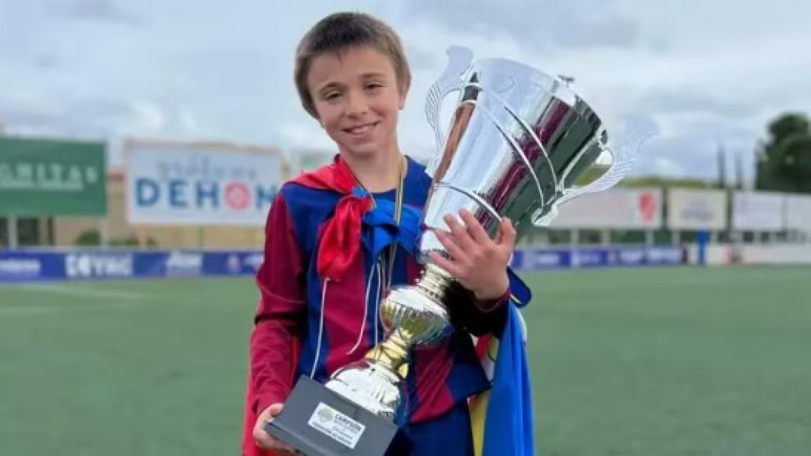 Qui�n es Pedro Ju�rez, "El Messi salte�o" que la rompe con su talento en el Barcelona