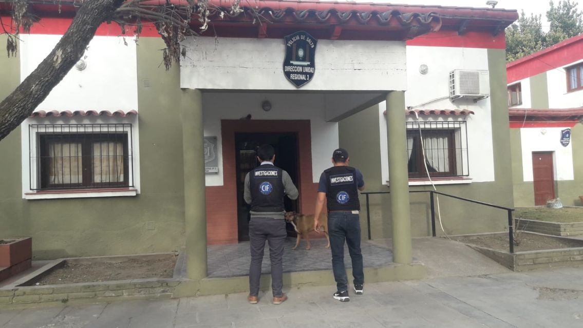 Grave denuncia de una mujer policía: "Me siento indignada de que un jefe..."