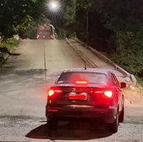 Jujeña se estacionó en medio de la calle y casi provoca un accidente : "Estaba mensajeando"