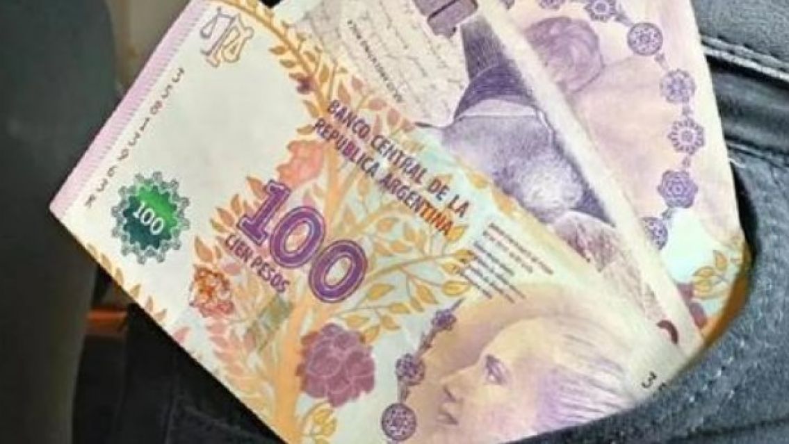 Qué significa encontrar plata en un bolsillo o bolso después de mucho tiempo