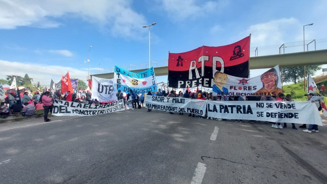 Jujuy sitiada por los cortes de ruta: Protesta de organizaciones sociales 
