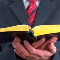 "Si no se acuestan conmigo, el diablo se...", pastor evangélico abusó de 13 mujeres