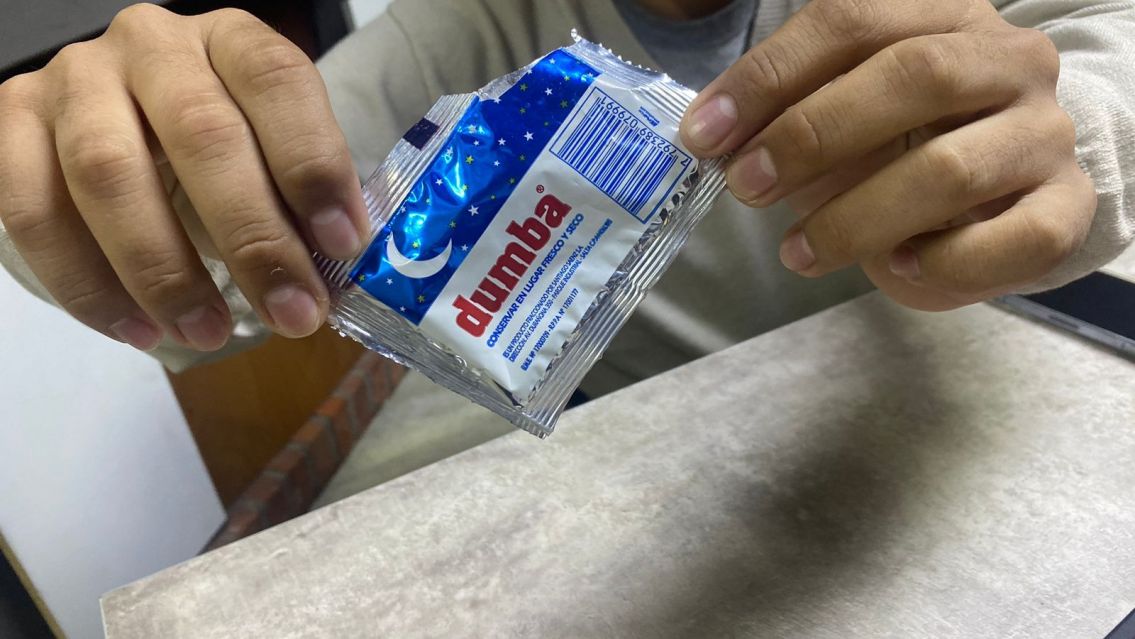 Advierten que esto te puede pasar si usas bicarbonato con las hojas de coca