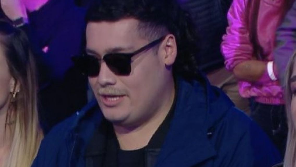 Manzana se enteró lo de su novia y ahora se lo ve solo