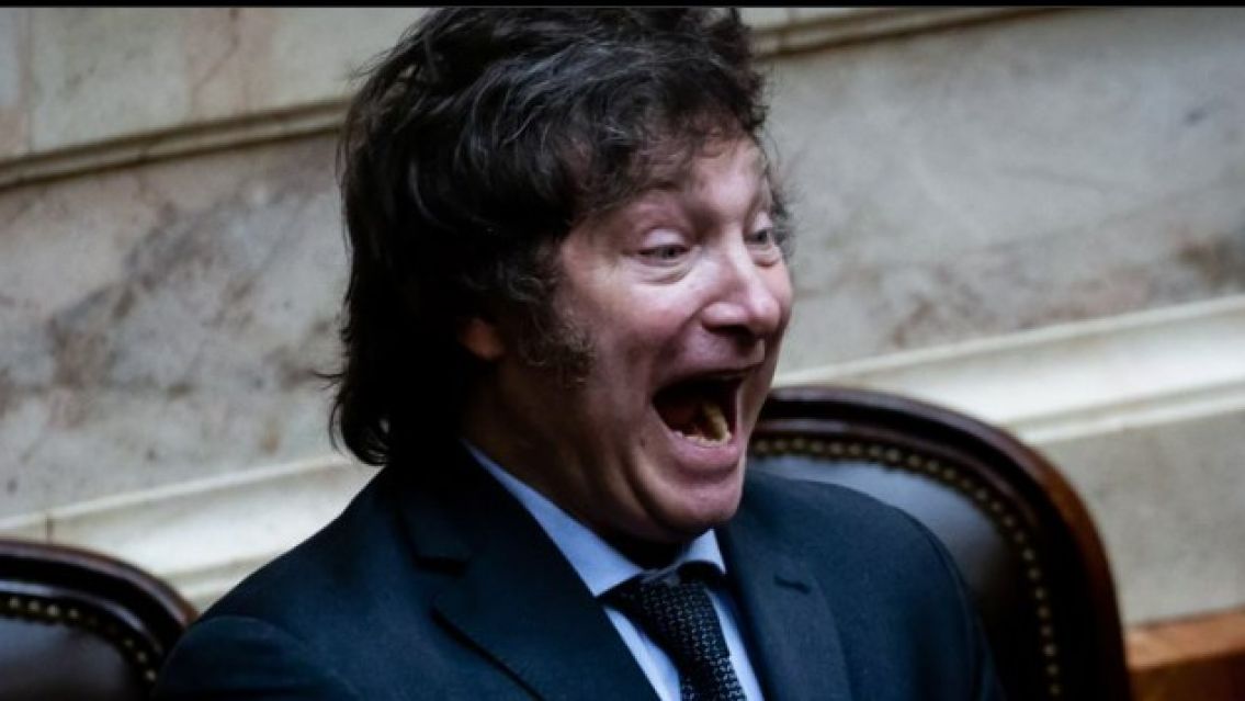 Milei recibir� 800 millones m�s del FMI luego de aprobar la 8va revisi�n