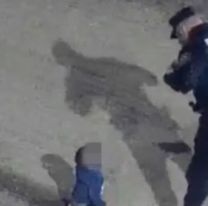 Apareció la mamá del bebé que fue encontrado gateando en la calle: Qué dijo