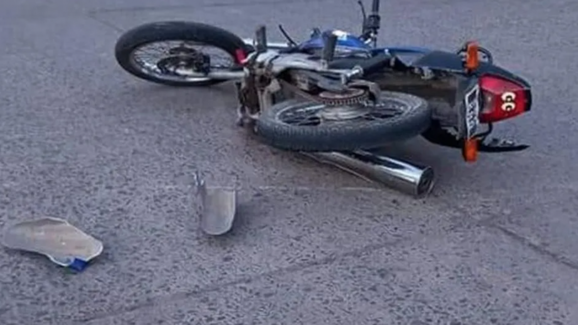 Tragedia en Jujuy: andaba en moto sin casco, derrapó y murió