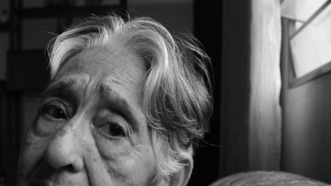 ALERTA: Descubren nuevo tipo de Alzheimer que afecta solo a este grupo de personas