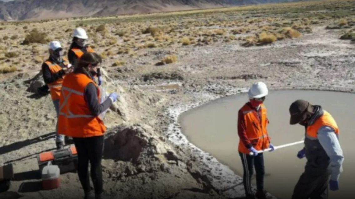 Empresas mineras buscan empleados y compartieron sus contactos: cómo postularte