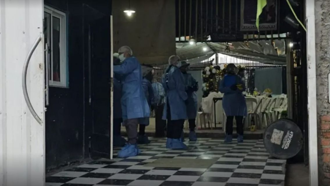 Muri� en un sal�n de fiesta: los invitados llamaron a la polic�a
