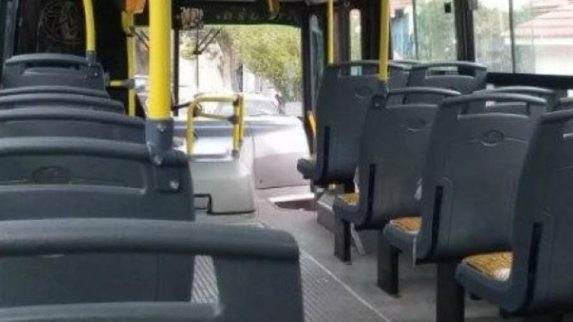 Colectivo atropelló a un jujeñito de cinco años que iba con su mamá