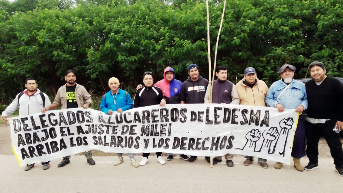 Crece la tensión en Ledesma: Trabajadores ya no creen en el sindicato y se movilizan por su parte