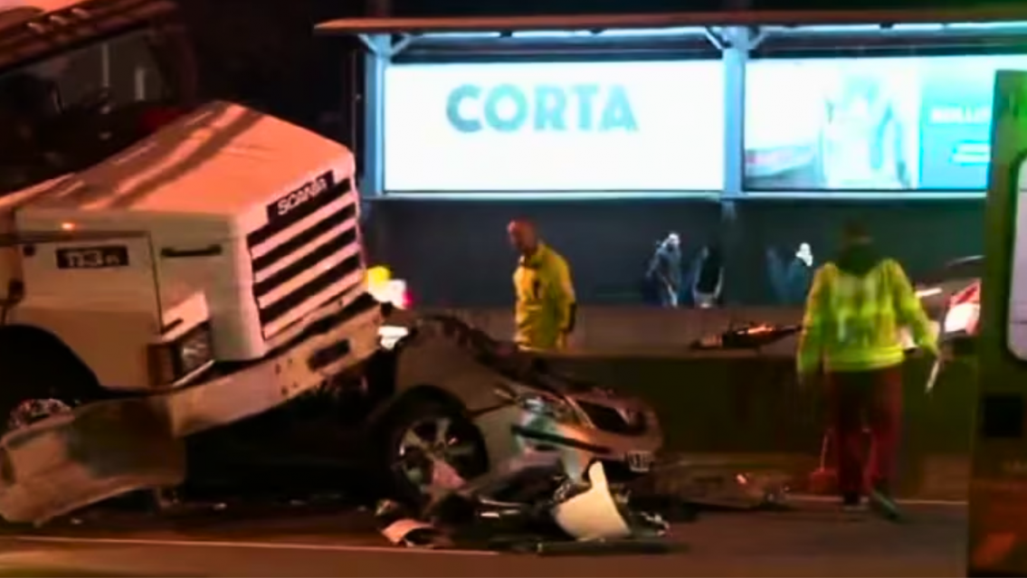 Tragedia total: camión perdió el control y chocó contra todos, hay 5 fallecidos