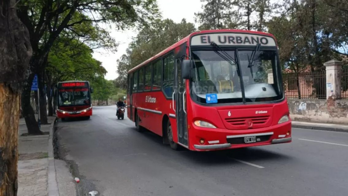 Jujuy se quedó sin subsidios al transporte y en Buenos Aires recibieron un 40% más