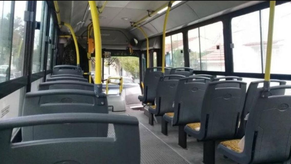 Cierra una l�nea de colectivos en Jujuy y deja a cientos de personas sin servicio