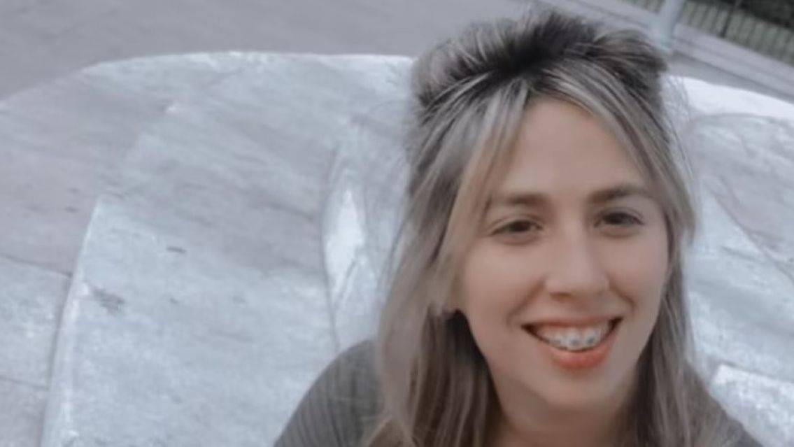 Se le escapó el perrito, salió a correrlo y murió atropellada