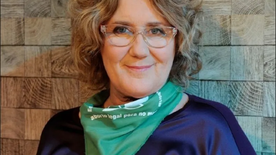 Internaron de urgencia a la actriz Verónica Llinás. "En el baño"...