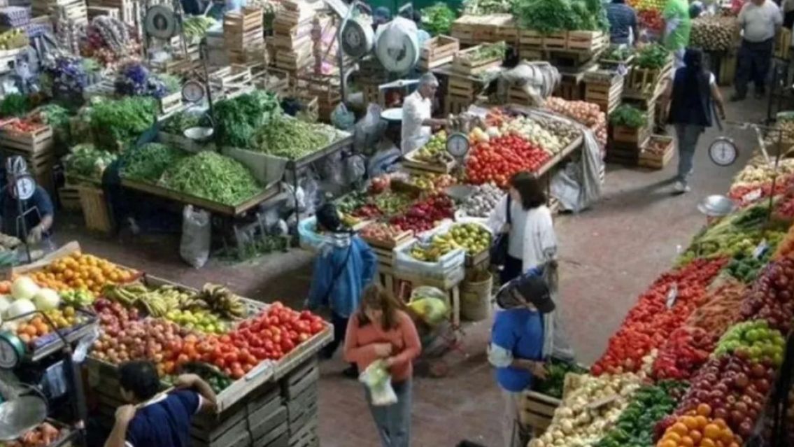 Esc�ndalo en la Feria de Perico: denuncian la venta irregular de puestos