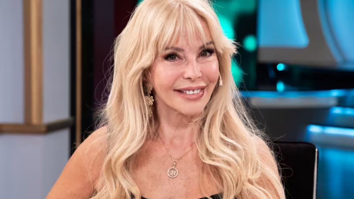 Graciela Alfano volvi� a deslumbrar a los 71 a�os en bikini
