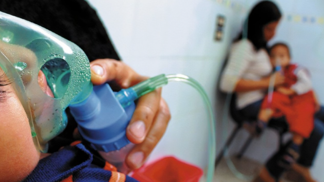Aumento de atenciones por enfermedades respiratorias en niños de Jujuy: salas casi llenas
