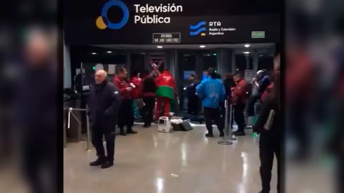 Dolor y conmoci�n en la TV P�blica: falleci� un empleado en la puerta del canal