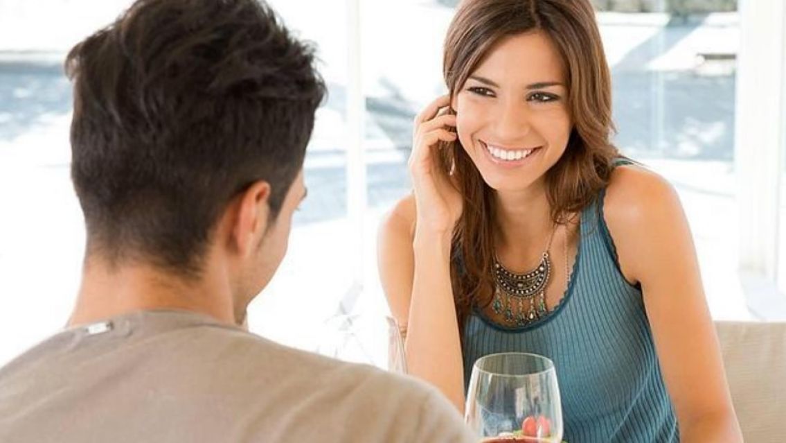 C�mo saber que le gusto a una mujer: las 10 se�ales infalibles�