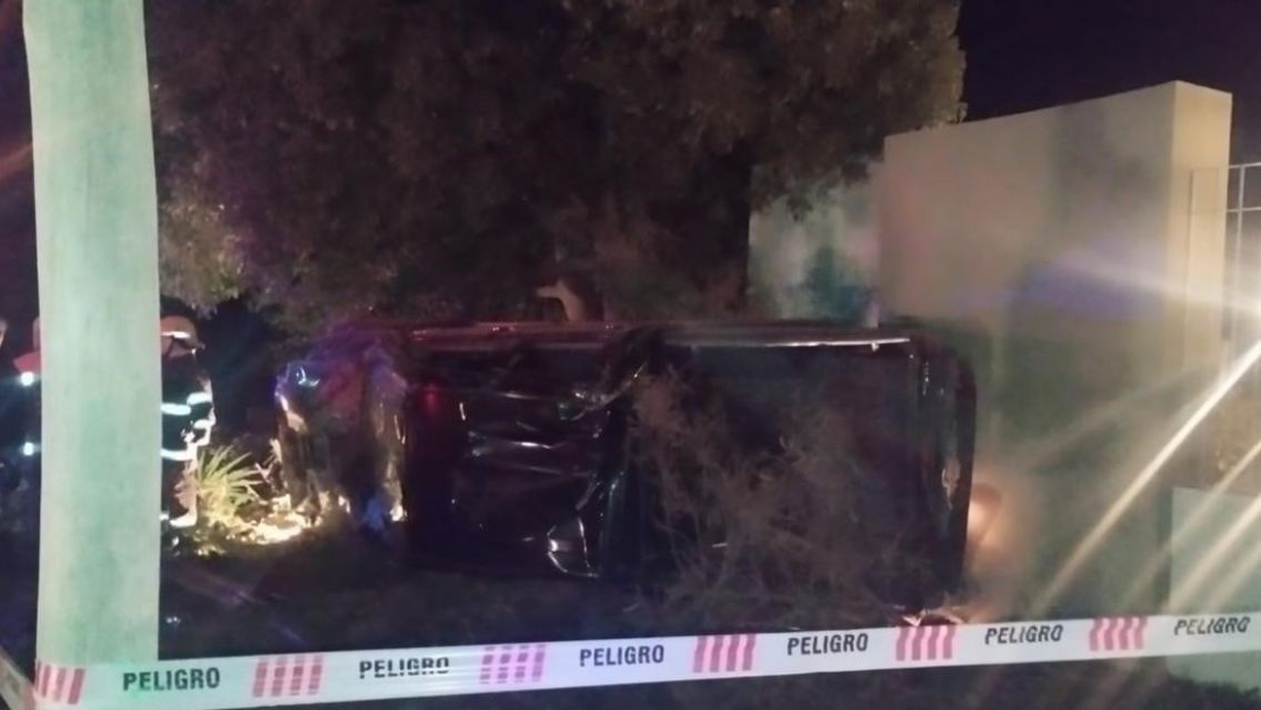 Terrible tragedia: changuito le sac� la Hilux al padre y muri� a un par de cuadras