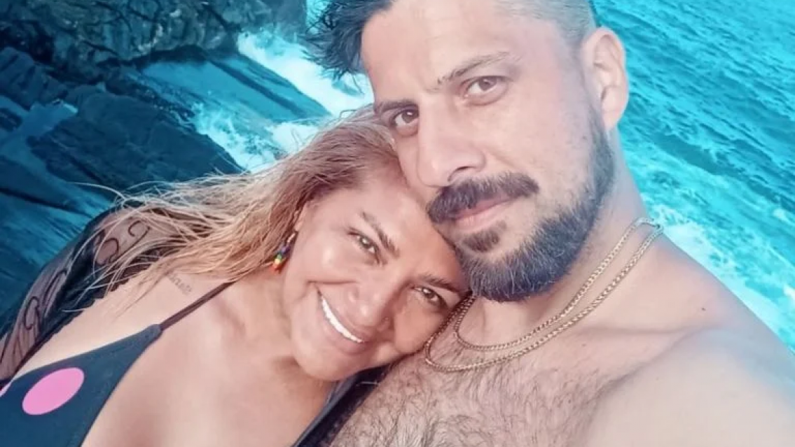Del c�ncer al altar, Gladys La Bomba Tucumana, se casa con su novio