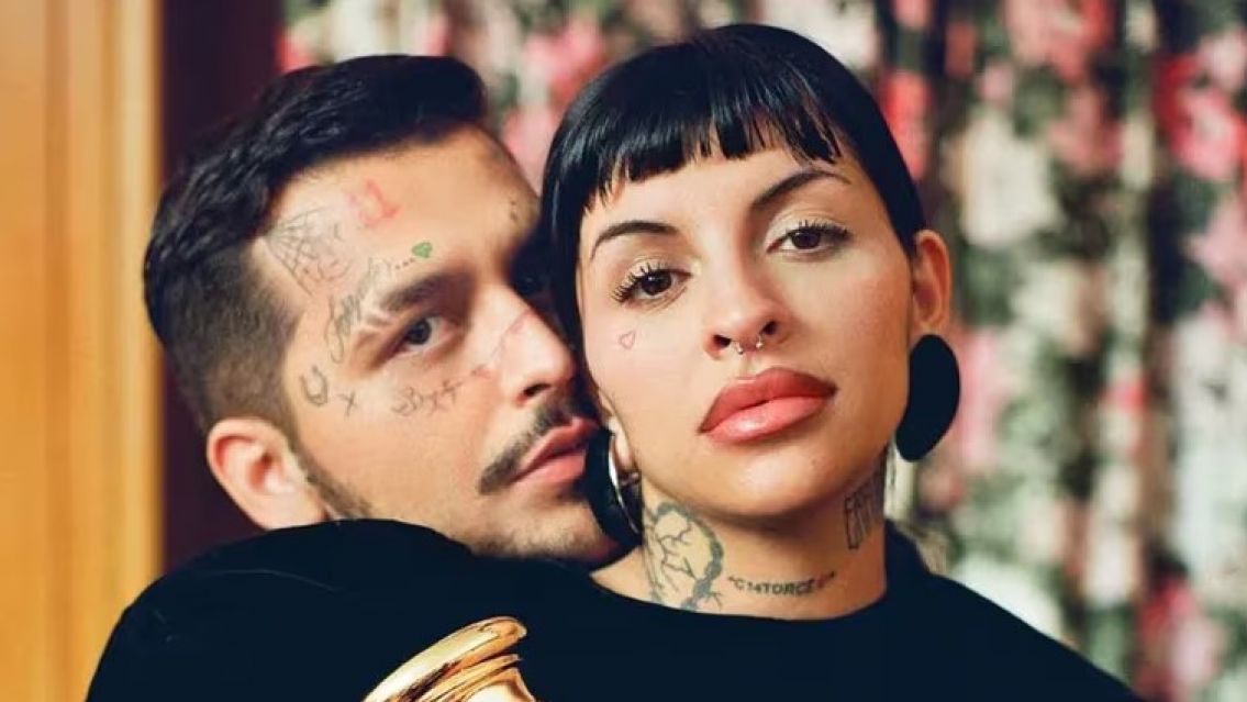 La mujer por la cu�l habr�a cambiado Christian Nodal a Cazzu: es hermosa