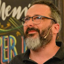 "Te hubieras acordado cuando se estaba muriendo", famosos enfrentados por Gerardo Roz&iacute;n