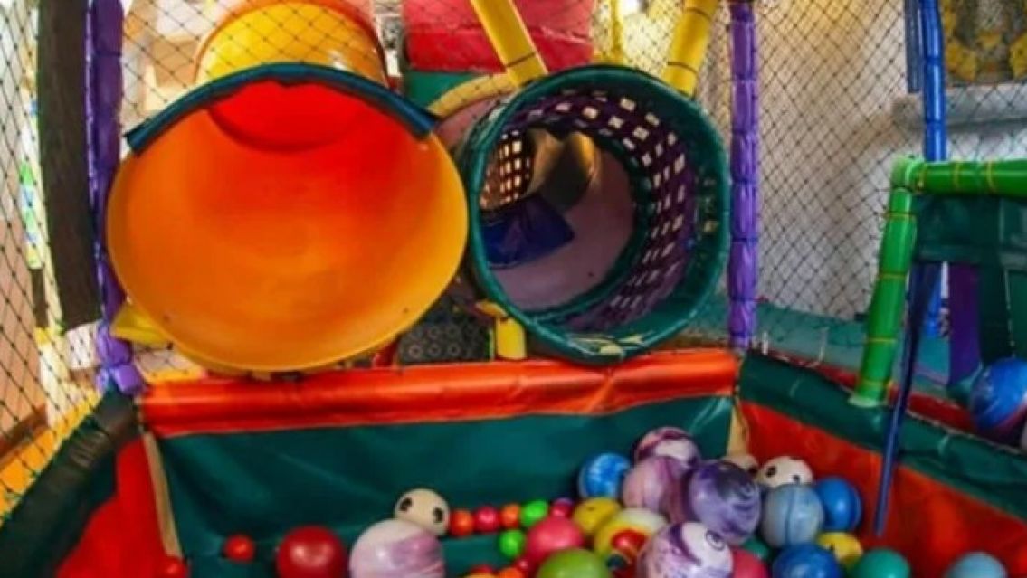 Cumplea�os en tiempo de crisis: "Se juntan varias familias para alquilar un pelotero"