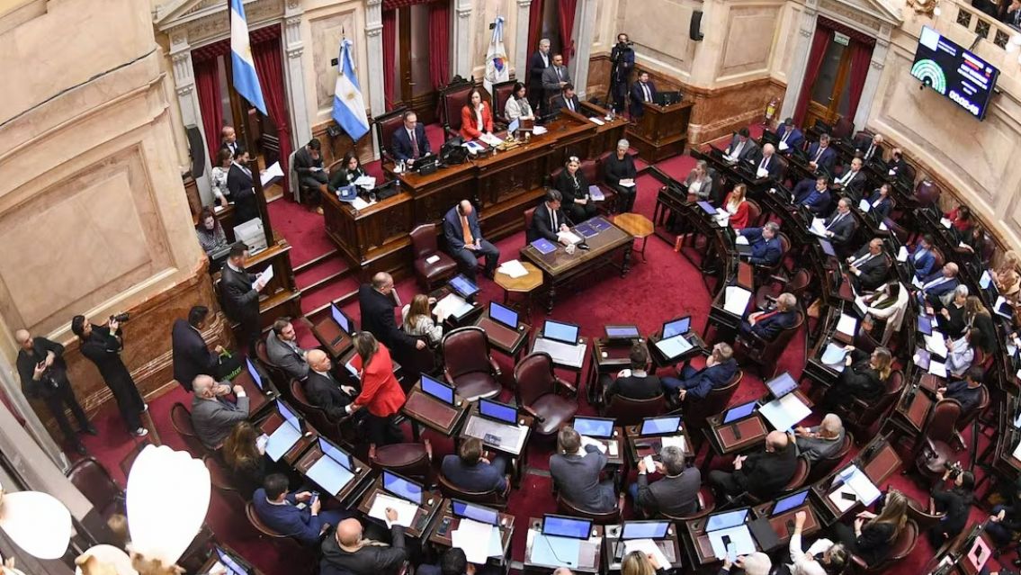 Dos senadores por Santa Cruz anticiparon que no dar�n qu�rum y peligra la sesi�n para tratar la Ley Bases
