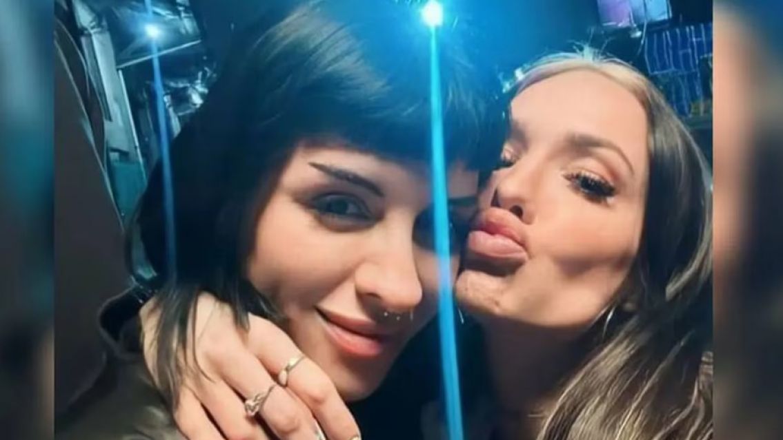 La jujeña Cazzu está muy triste y la Joaqui tuvo un gesto muy lindo con ella