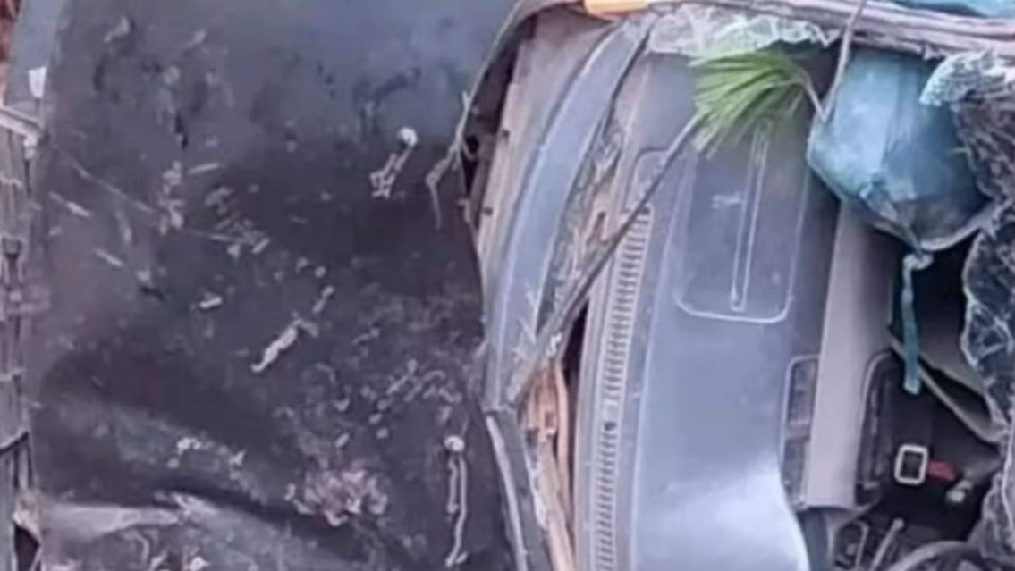 Murieron tres j�venes basquetbolistas: iban a un torneo y desbarrancaron en la ruta 