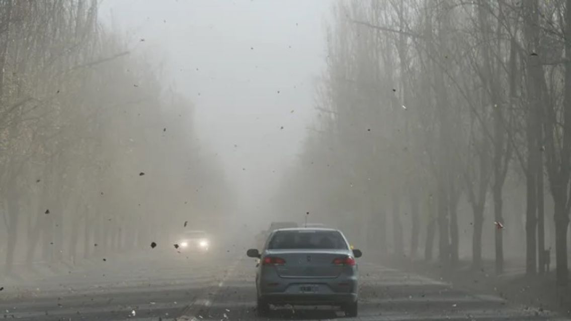 Alerta por viento zonda y posterior descenso de la temperatura en Jujuy