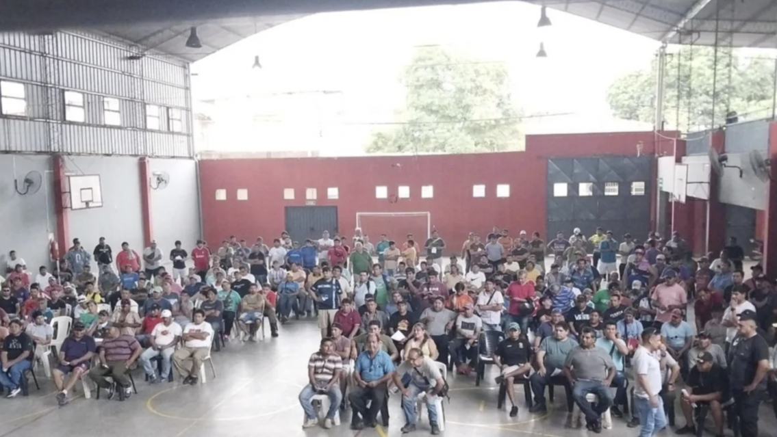 Azucareros siguen sin acuerdo y extienden estado de alerta y movilización